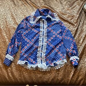 Vintage Blue Floral Polyester Blouse with White Lace Trim